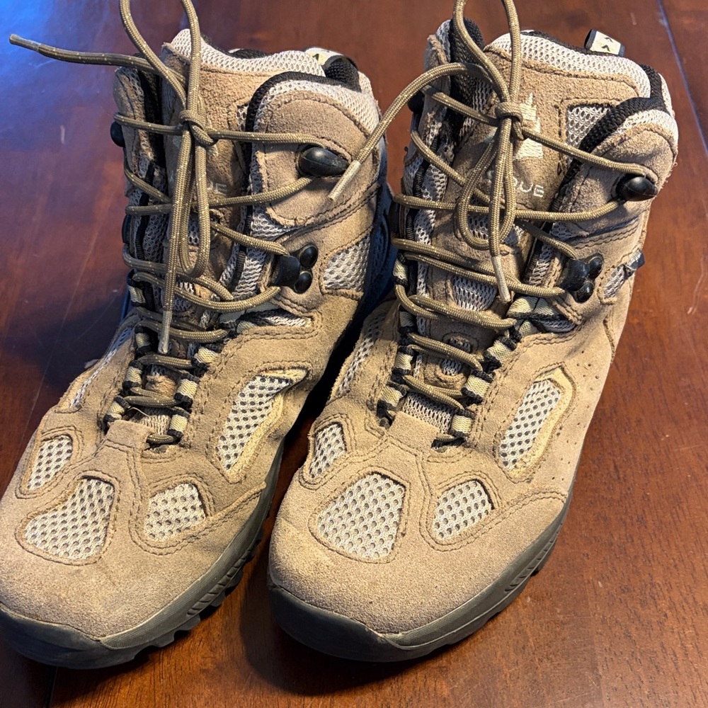 Vasque Kids Tan Waterproof Hiking Boots